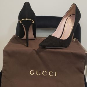 Gucci Heels (Black) size 7!!